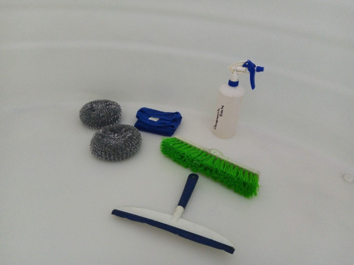 Servicio de lavado y desinfectado de cisternas y tanques Citijal o Rotoplas de 5,000 litros de color blanco.